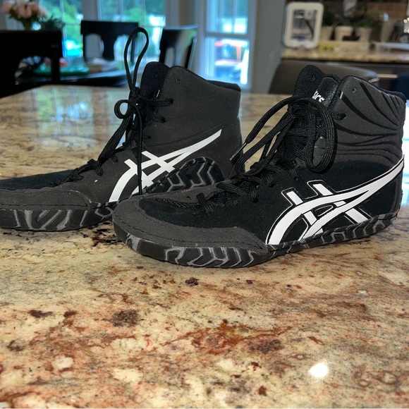 ASICS Aggressor 5 Wrestling Shoe size 7 - Picture 3 of 13